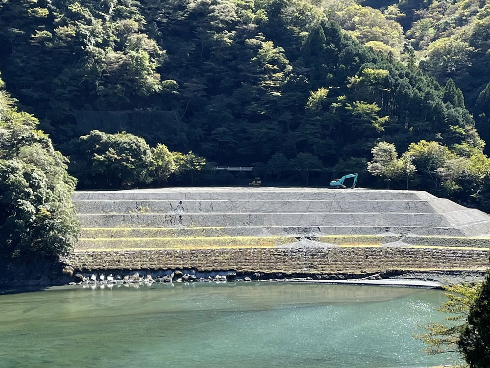 酒系第104号　丹沢湖推積土砂処理工事（その4）